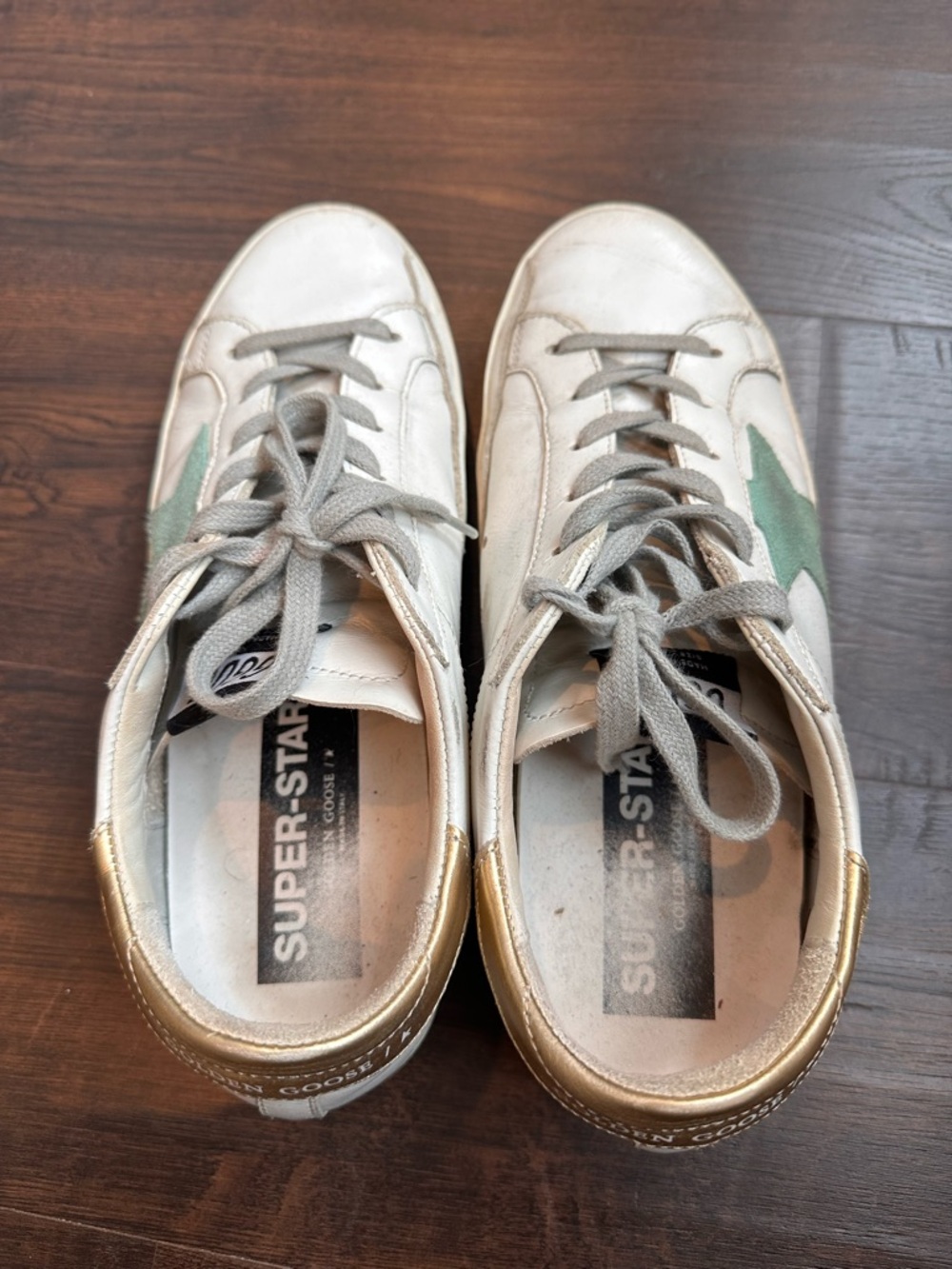 Golden Goose White Leather Sneakers with Green Star - Picture 2 of 8